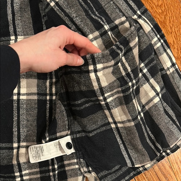 Plaid Black and White Women's Top - Picture 6 of 8